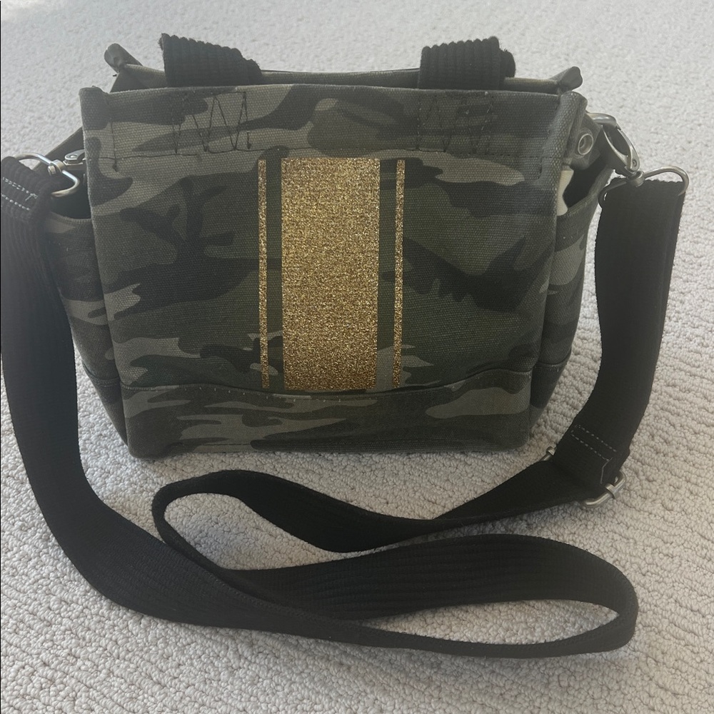 Quilted koala camo crossbody with gold accent stripe.  Excellent condition.
